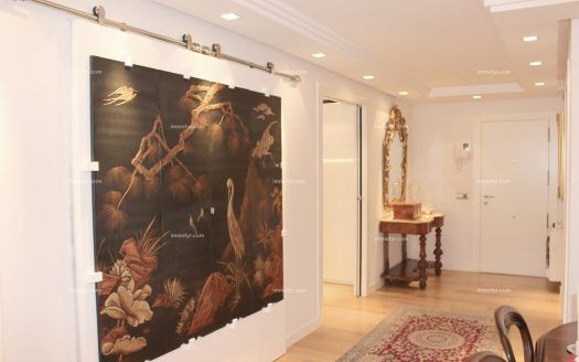 Beautifully remodeled apartment in Escaldes with awesome views